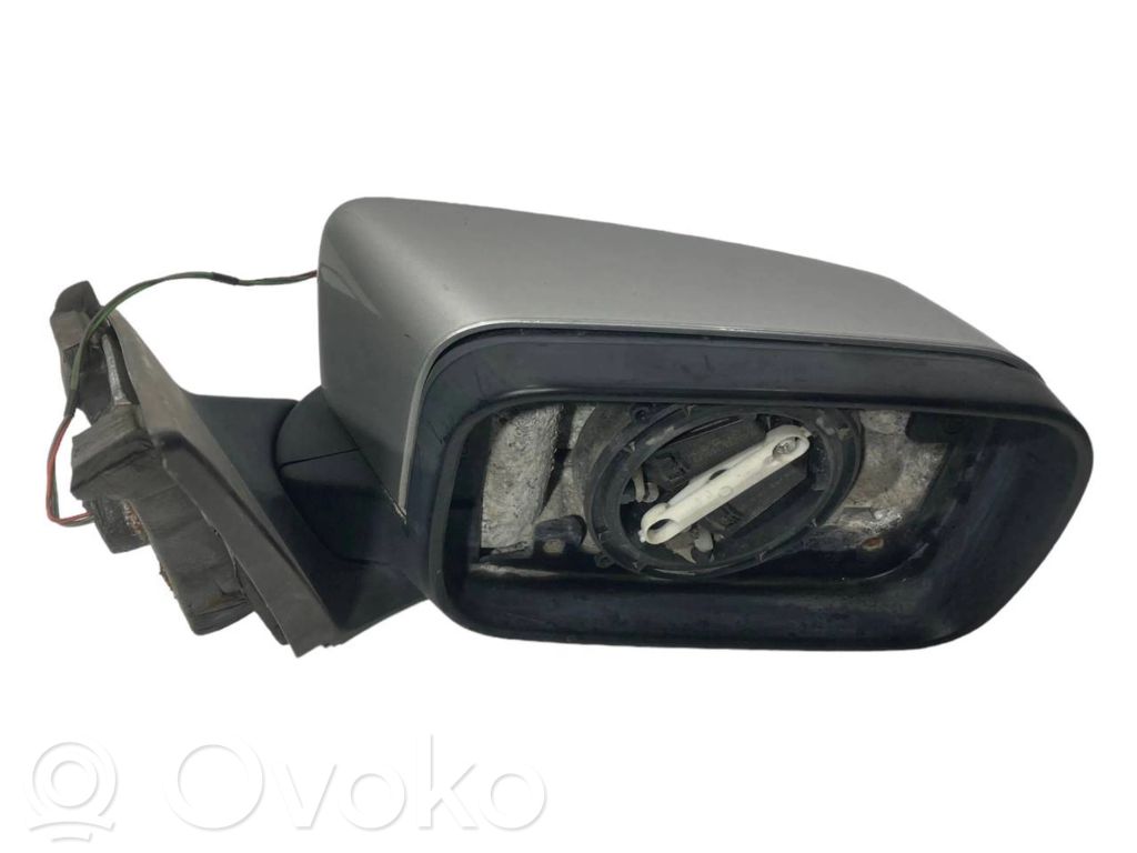 Mirror (electrically controlled)