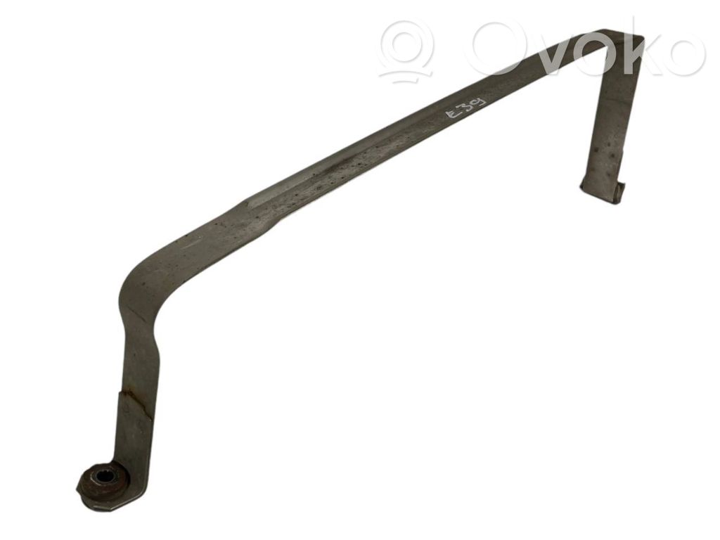 Degvielas tvertnesturētājs (-i)