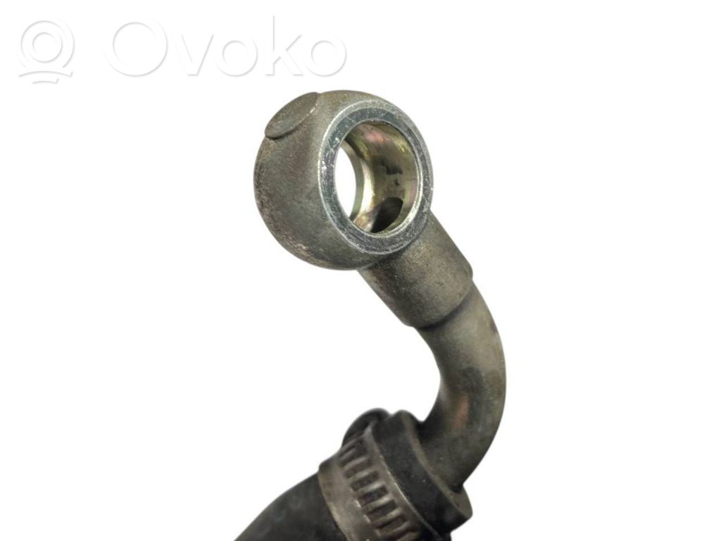 Caurule (-es) / šļūtene (-es)