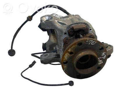 Aizmugurē riteņa rumbas vārpstas šarnīrs (stupica, capfa)