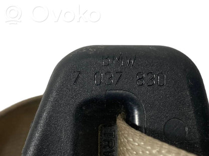 Vidējā drošības josta (aizmugurē)