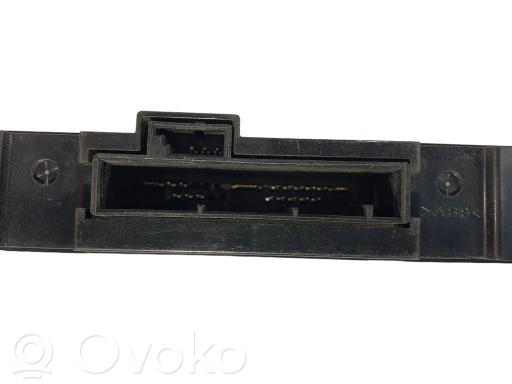 Sēdekļu apsildes slēdzis