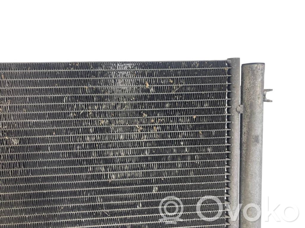 Gaisa kondicioniera dzeses radiators