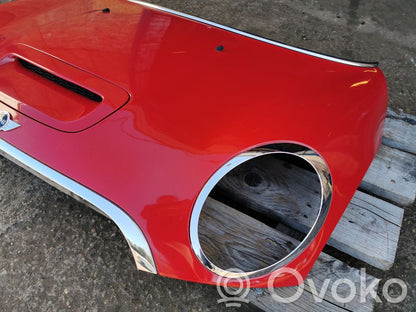 Dzinēja pārsegs (vāks)