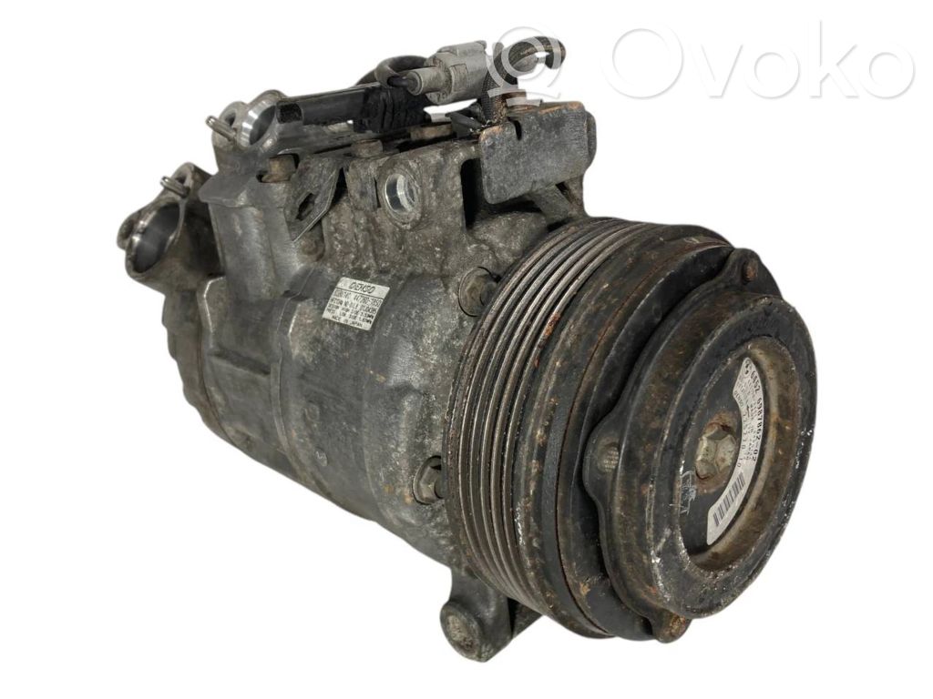 Air conditioner compressor (pump)