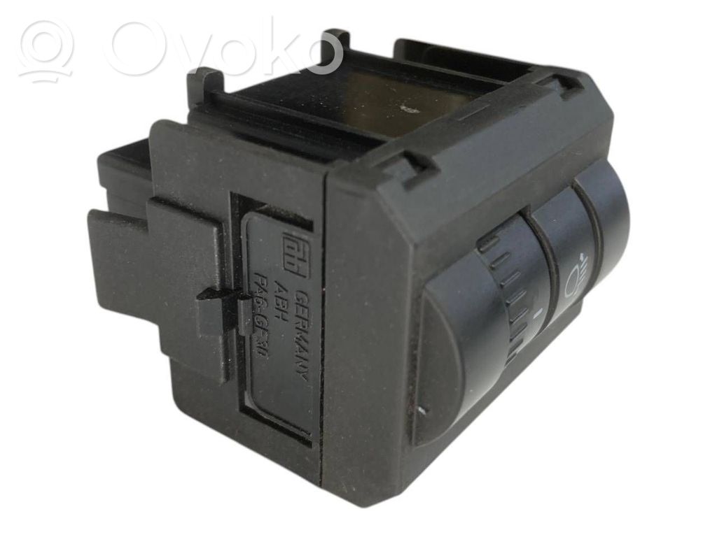Headlight leveling switch