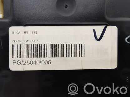 Gaisa kondicioniera / klimata kontroles / salona apsildes vadības bloks (salonā)