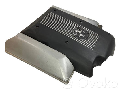 Engine cover (decorative trim)