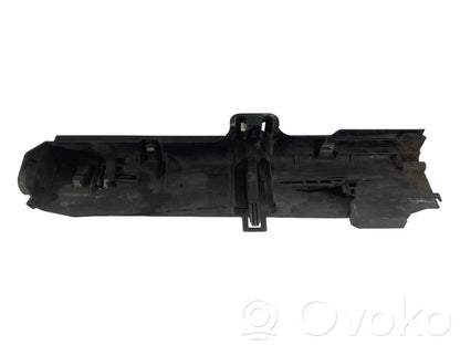 Radiatora (-u) turētājs / kronšteins