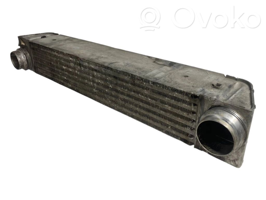 Starpdzesētāja radiators
