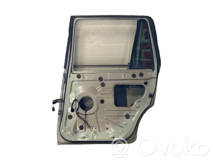 Aizmugurējās durvis