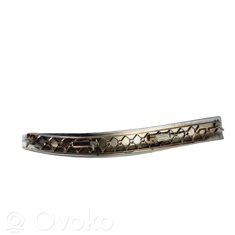 Cita veida salona detaļa