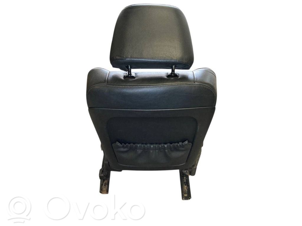 Sēdekļu komplekts