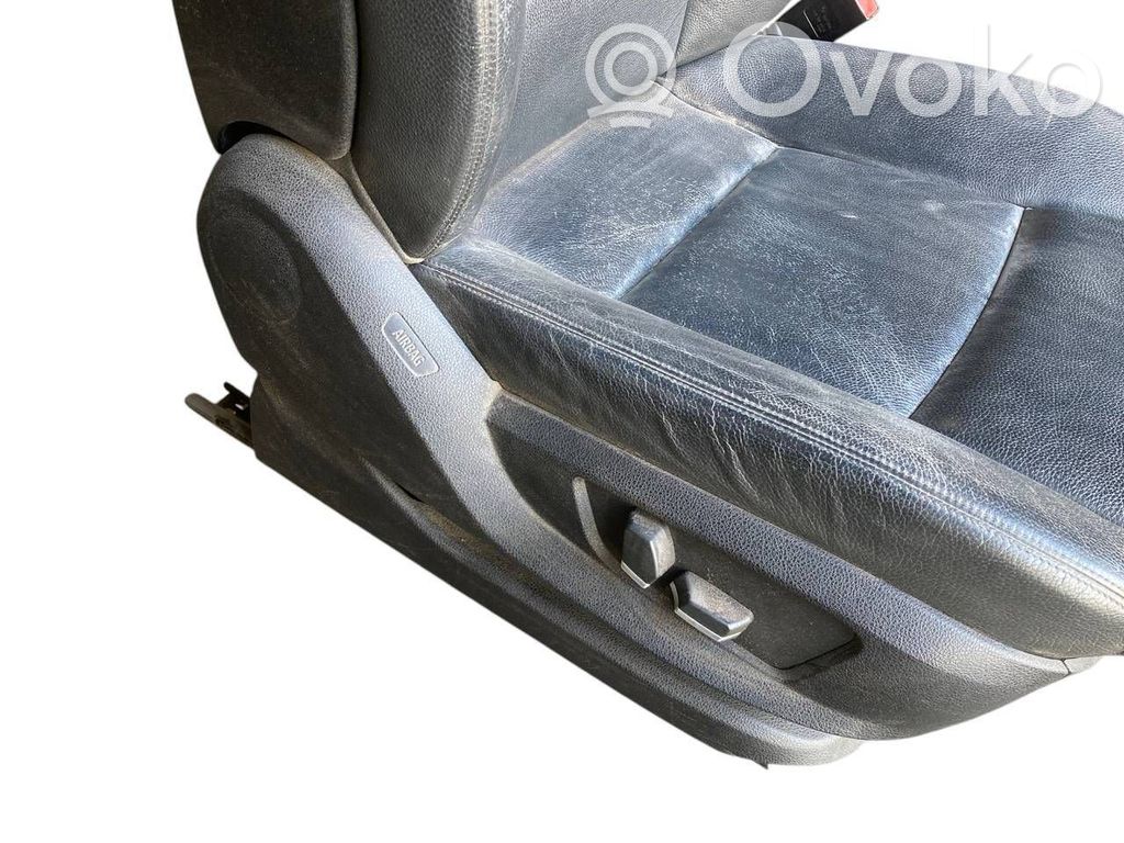 Sēdekļu komplekts