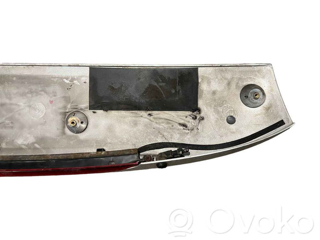 Spoilera aizmugurējais vāks