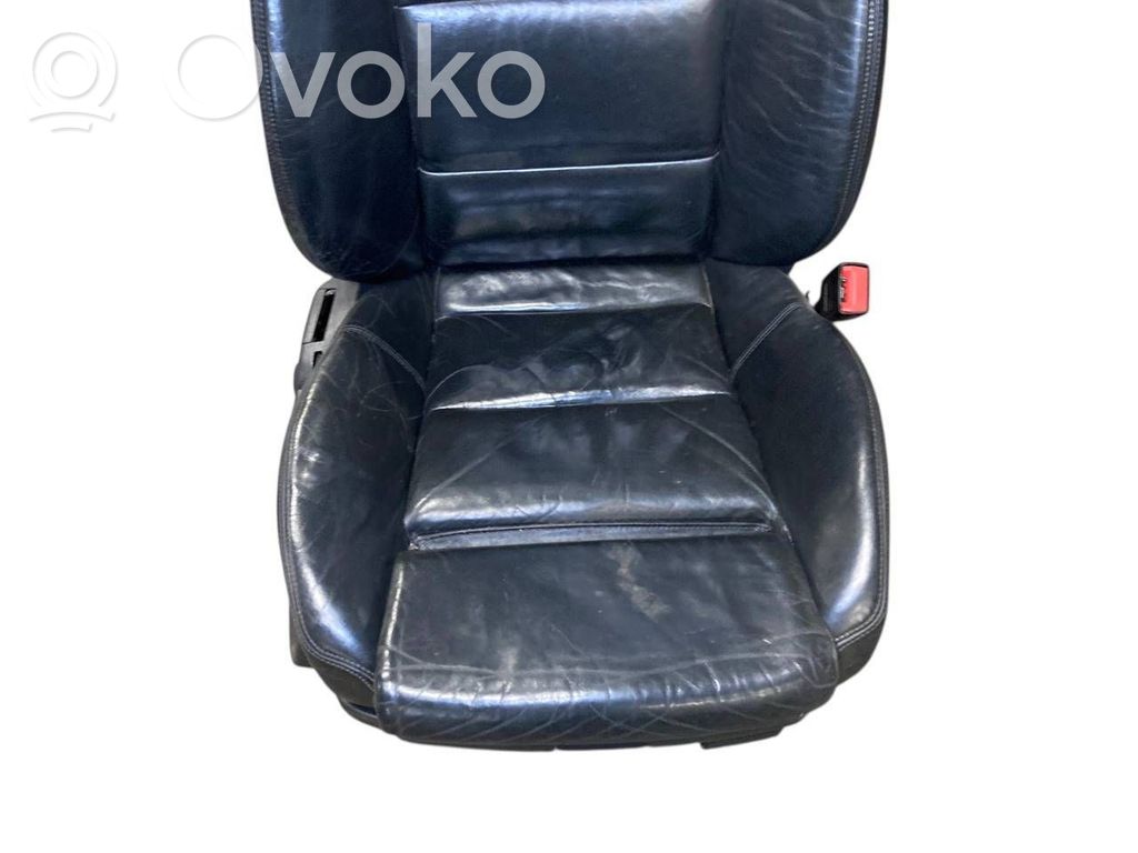Sēdekļu komplekts