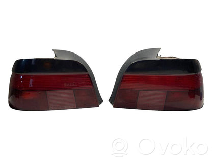 Aizmugurējo lukturu komplekts