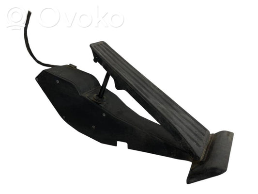 Педаль акселератора