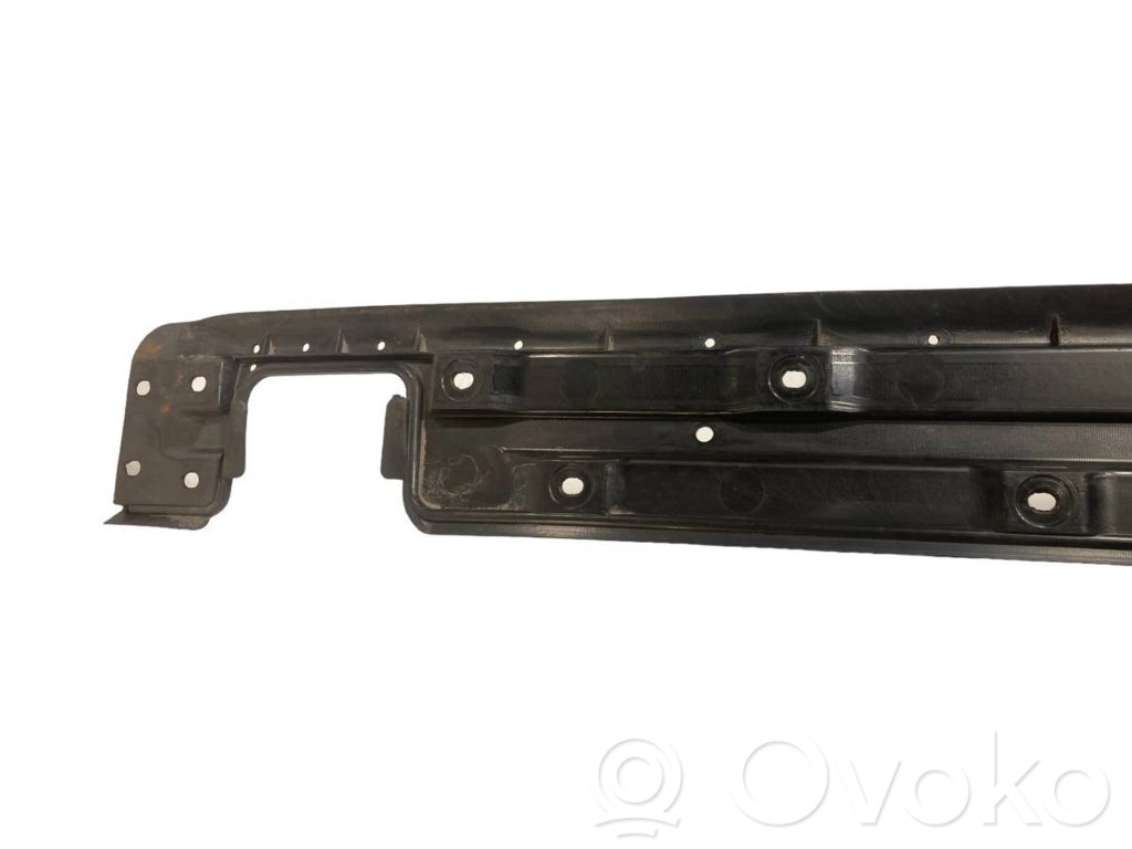 Side underbody protection