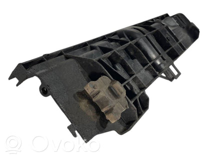 Radiatora (-u) turētājs / kronšteins