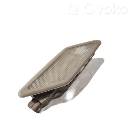 Aizmugurējo vietu apgaismojums