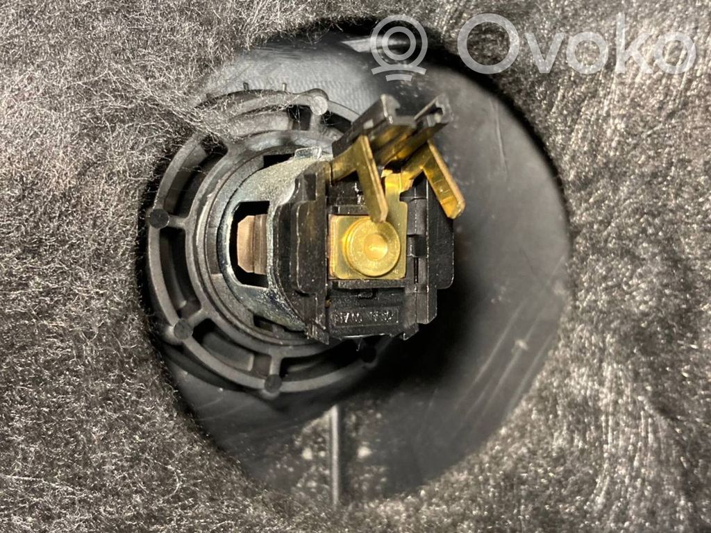 Side decorative trim panel