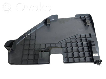 Cita veida bagāžnieka dekoratīvās apdares detaļa