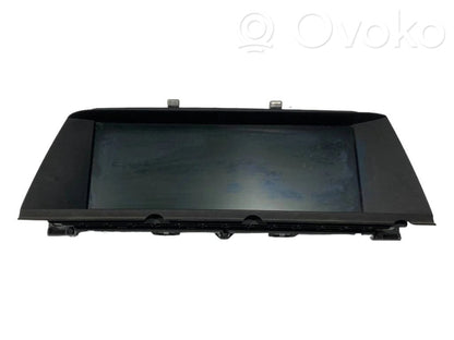Screen / display / small screen