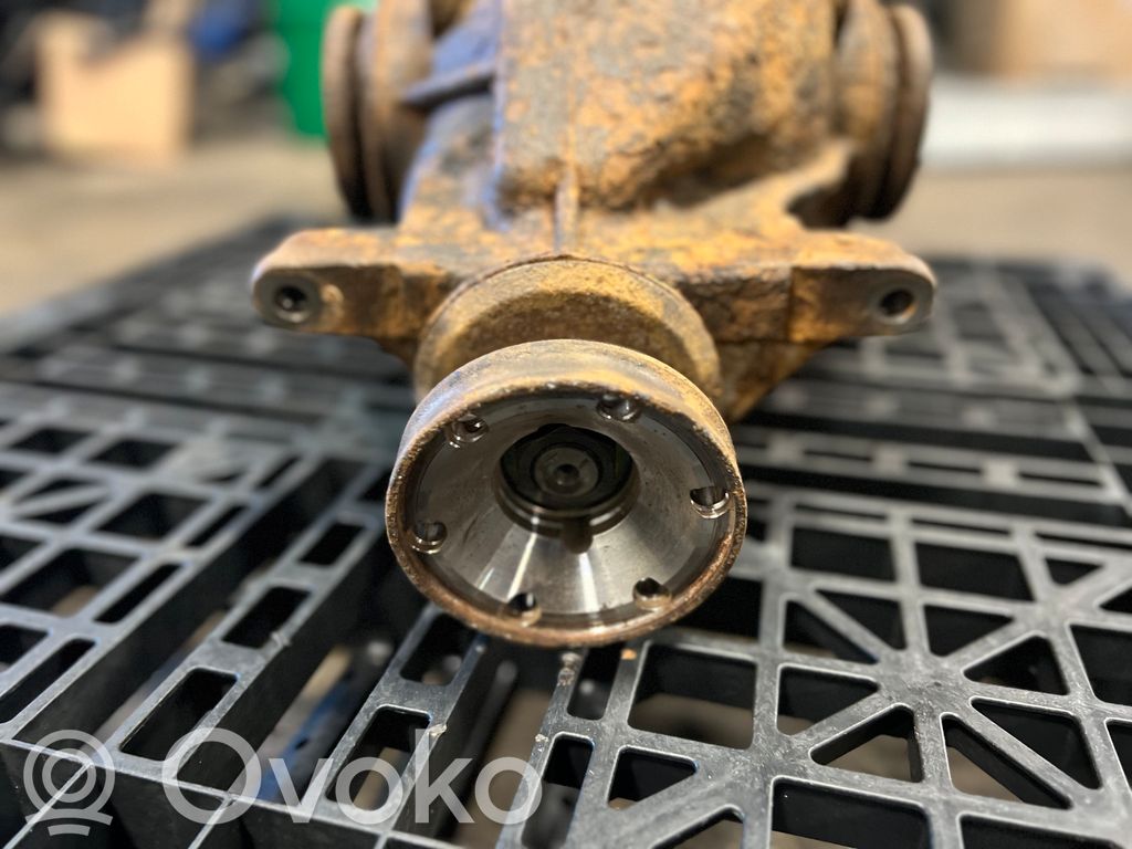 Aizmugurējais reduktors