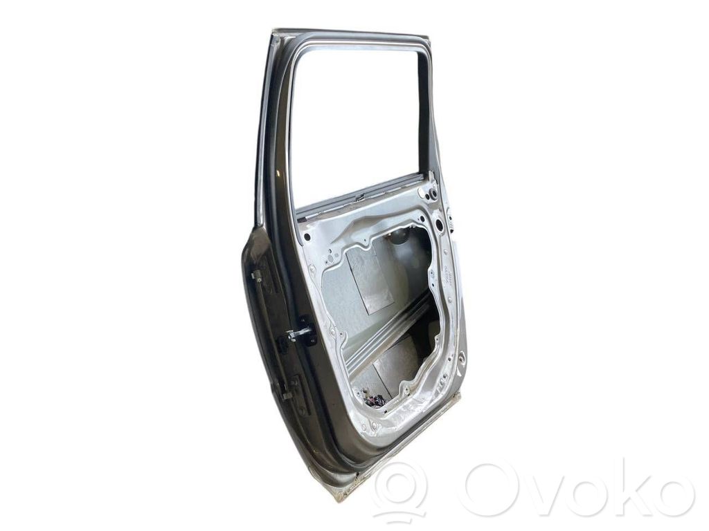 Aizmugurējās durvis