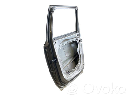 Aizmugurējās durvis