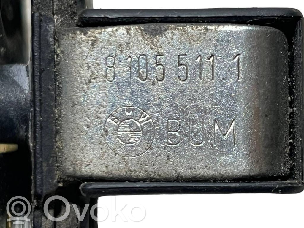 Priekšpusē durvju atvēršanas / aizvēršanas sensors (pīkstulis)