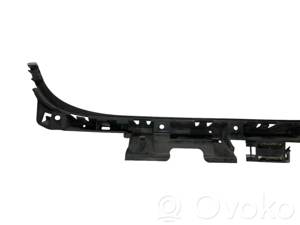 Rear bumper mounting bracket