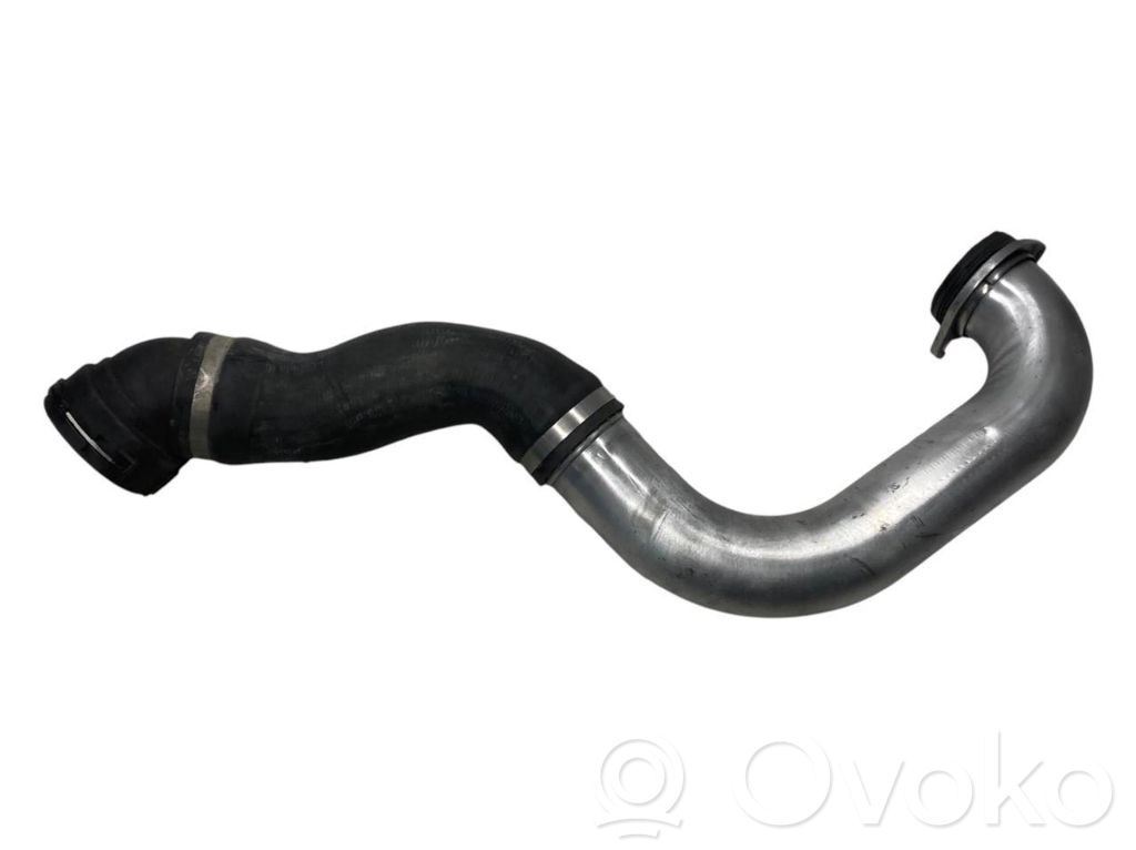 Шланг(и)/труба(ы) интеркулера