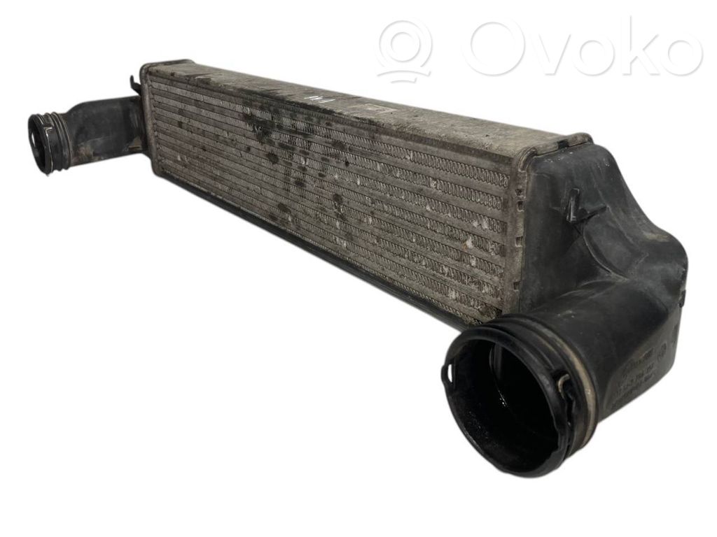 Starpdzesētāja radiators