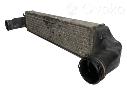 Starpdzesētāja radiators