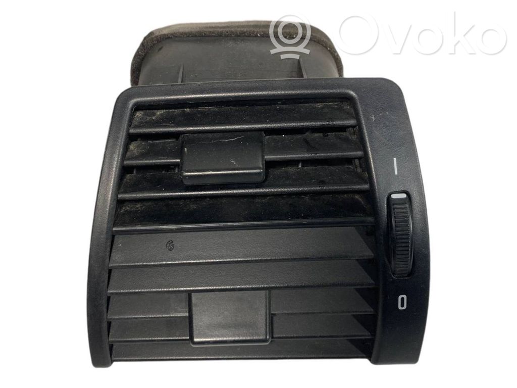 Боковая решетка воздухозаборника