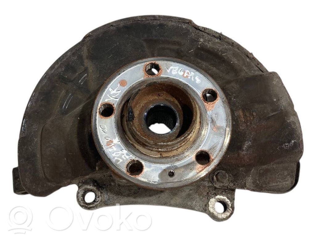 Priekšējā riteņa rumbas vārpstas šarnīrs (stupica, capfa)