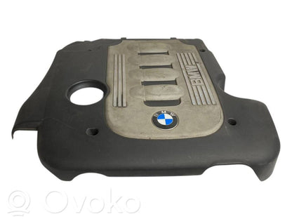 Крышка двигателя (декоративная отделка)