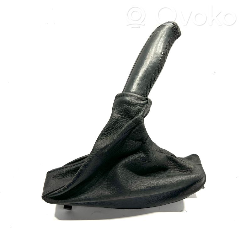 Rokas bremzes dekoratīvā apdare