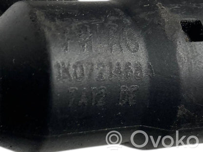 Sajūga caurulīte (-es) / šļūtene (-es)