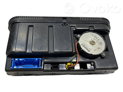 Блок управления кондиционером/климат-контролем/отоплением салона (в салоне)