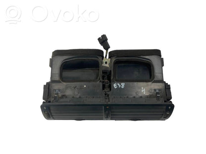 Centrālais gaisa ventilācijas režģis