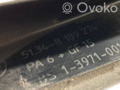 Aizmugurē logu aizkars