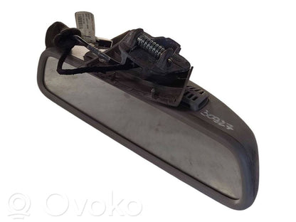 Atpakaļskata spogulis (salonā)