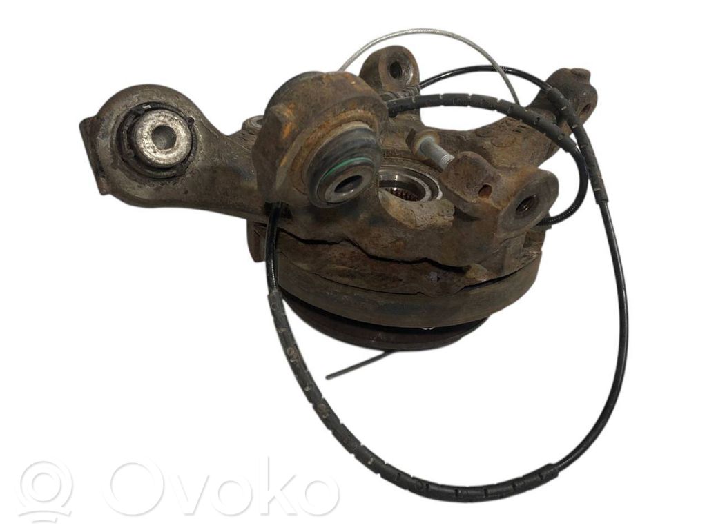 Aizmugurē riteņa rumbas vārpstas šarnīrs (stupica, capfa)