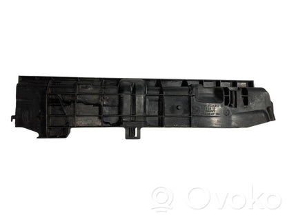 Radiator(s) holder/bracket