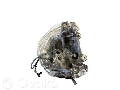 Priekšējā riteņa rumbas vārpstas šarnīrs (stupica, capfa)