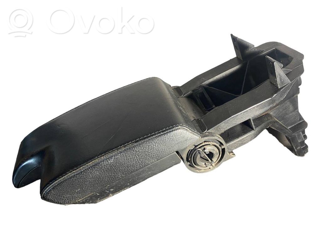 Подлокотник
