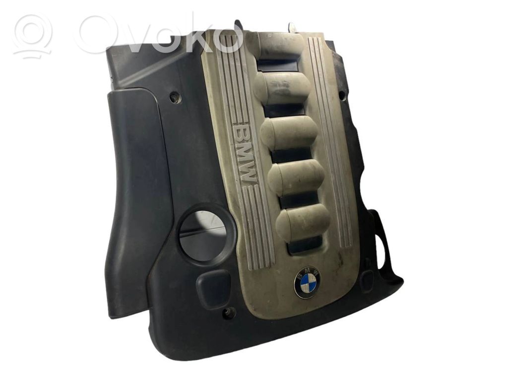 Крышка двигателя (декоративная отделка)